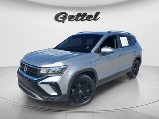 Used 2023 Volkswagen Taos SE video 1