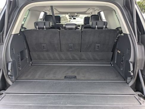 Used 2025 Ford Expedition Platinum w/ Driver's Package AWD/4WD image 11