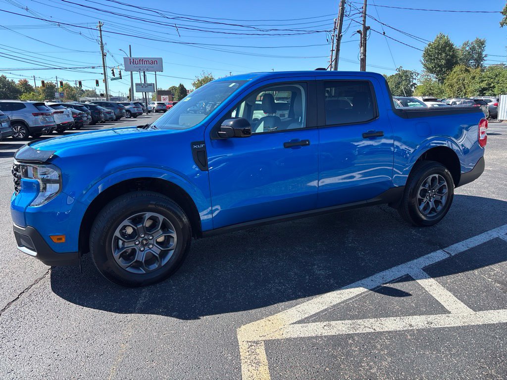 Used 2025 Ford Maverick XLT w/ Equipment Group 301A AWD/4WD image 4