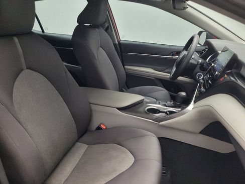 Used 2023 Toyota Camry LE image 21