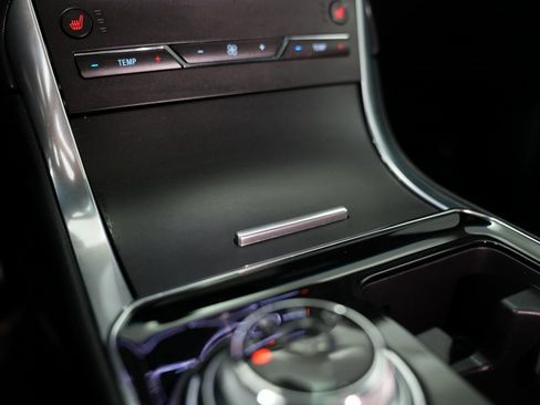 Used 2019 Ford Edge ST w/ Convenience Package image 28