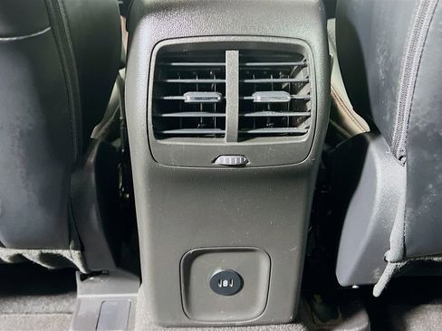 Certified 2025 Ford Escape ST-Line image 28