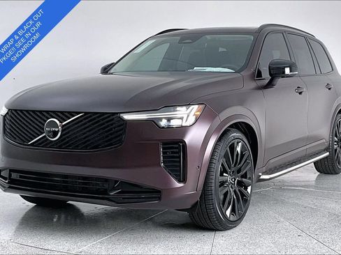 New 2026 Volvo XC90 B6 Ultra w/ Lounge Package image 2