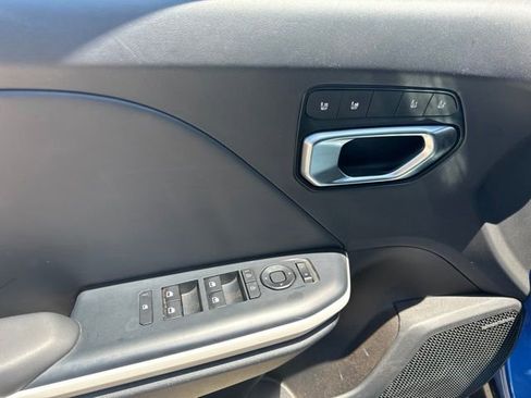 Certified 2025 Kia K4 GT-Line w/ GT-Line Premium Package FWD image 4
