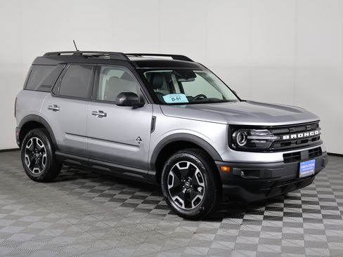 Used 2021 Ford Bronco Sport Outer Banks image 4