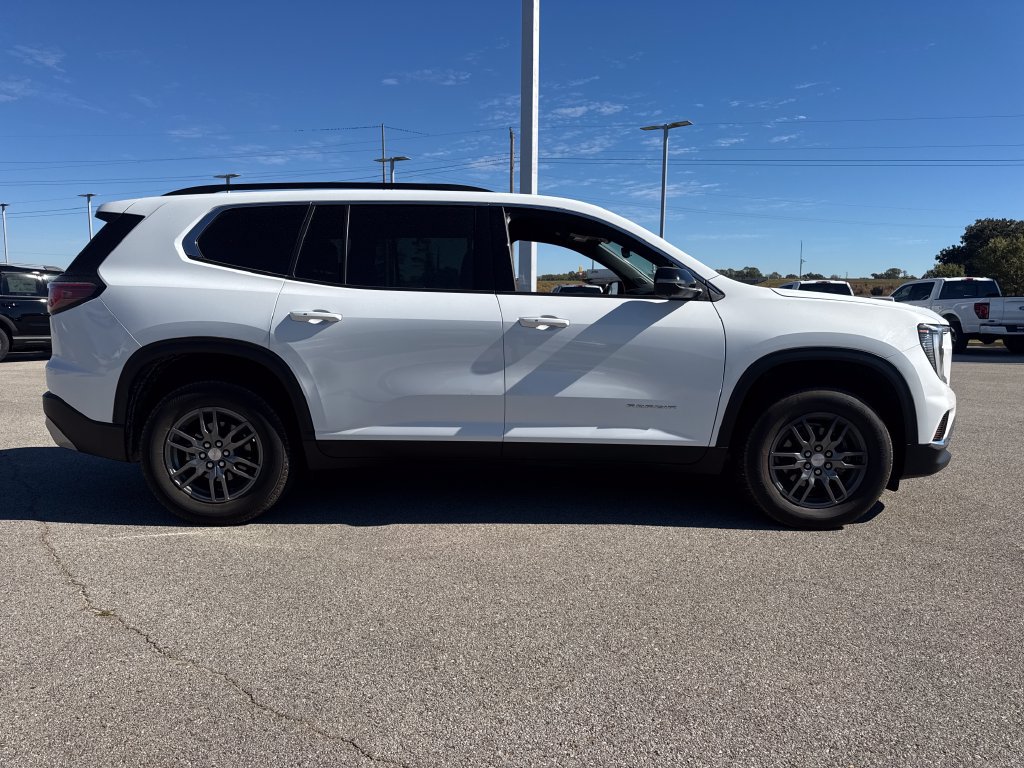 Used 2025 GMC Acadia Elevation FWD image 9