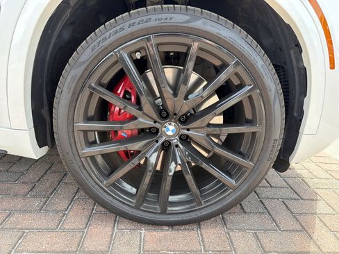 Used 2025 BMW X5 M60i w/ Climate Comfort Package AWD/4WD image 13