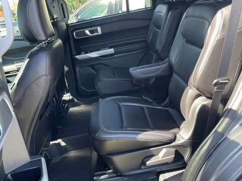 Used 2023 Ford Explorer XLT w/ Equipment Group 202A image 13