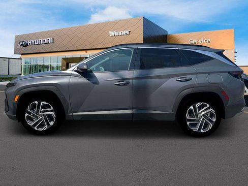 New 2025 Hyundai Tucson Limited image 3