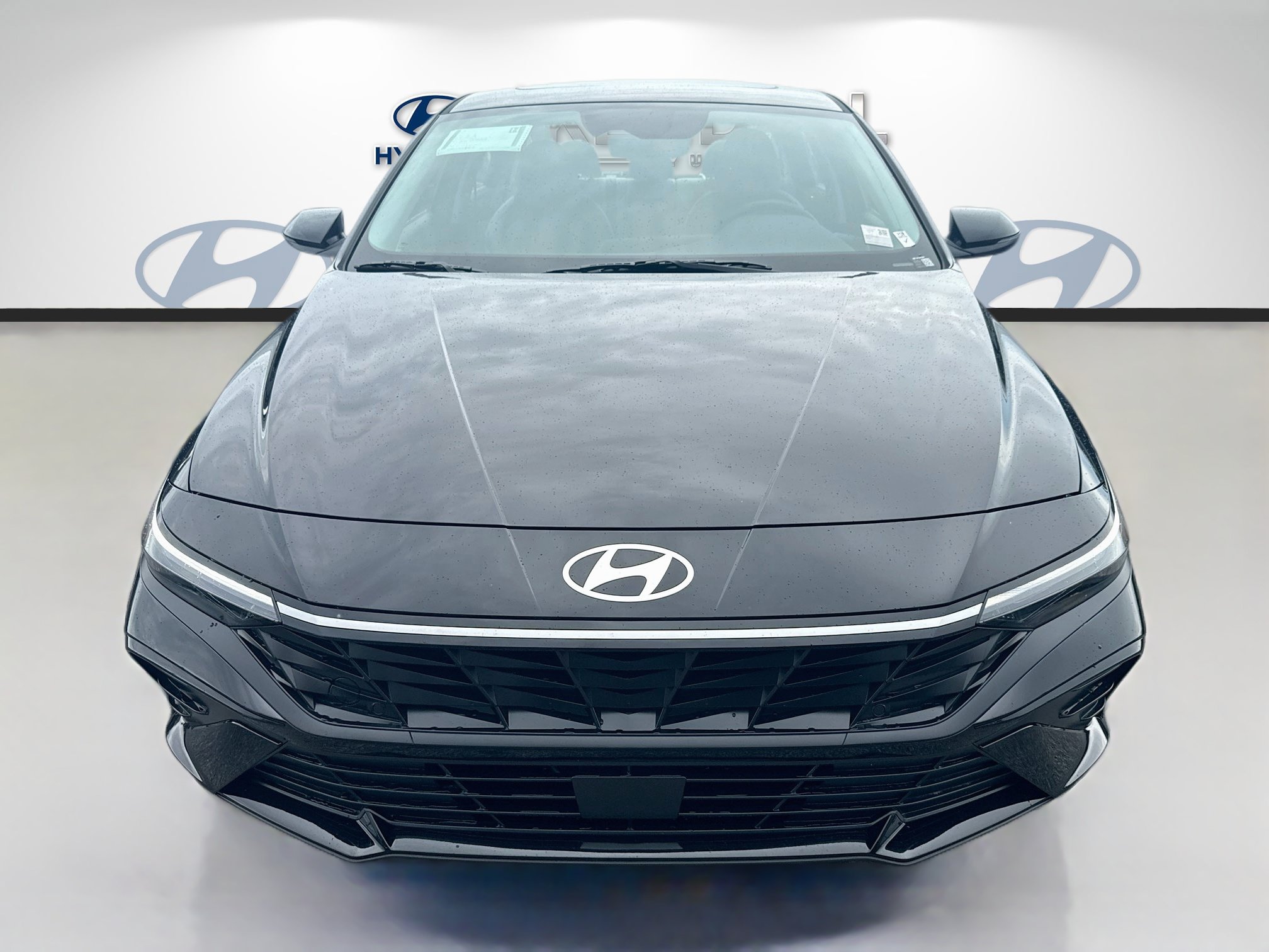 New 2026 Hyundai Elantra Limited FWD image 2