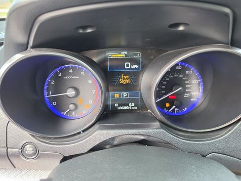 Used 2016 Subaru Outback 2.5i Premium image 10