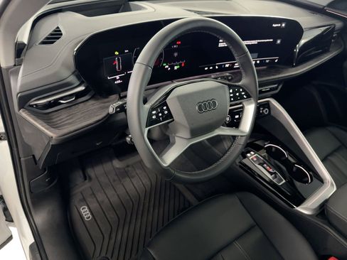 New 2025 Audi Q5 Premium Plus image 4