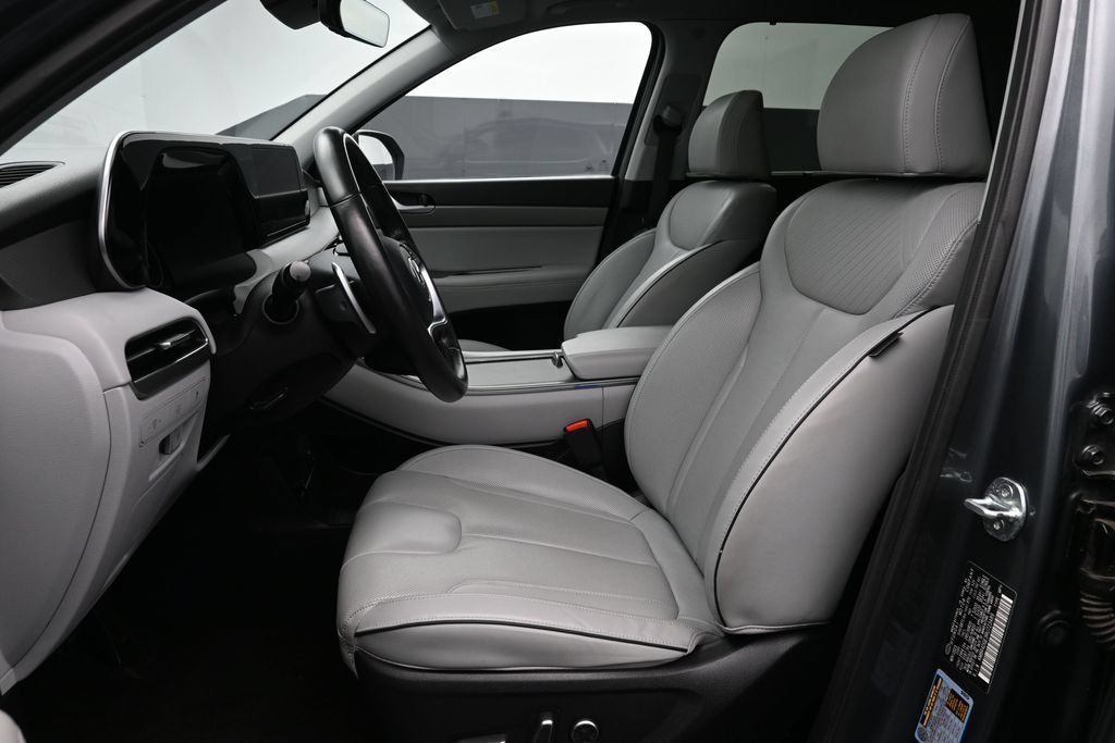 Certified 2024 Hyundai Palisade SEL w/ Premium Package AWD/4WD image 14