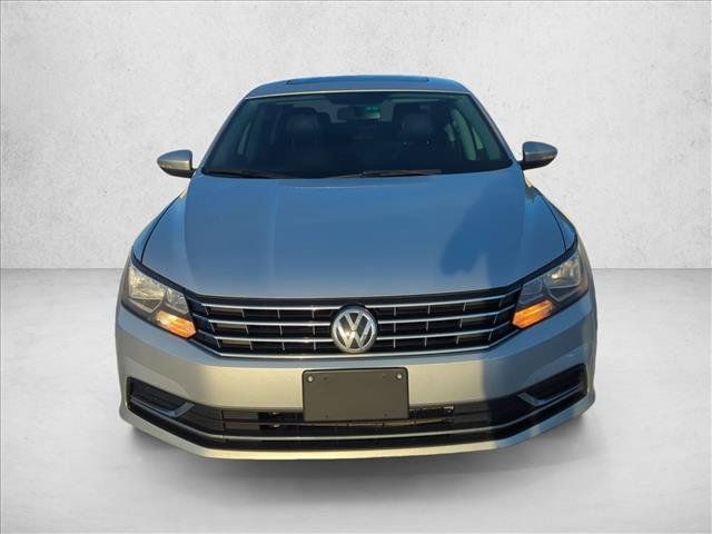 Used 2019 Volkswagen Passat 2.0T Wolfsburg FWD image 2