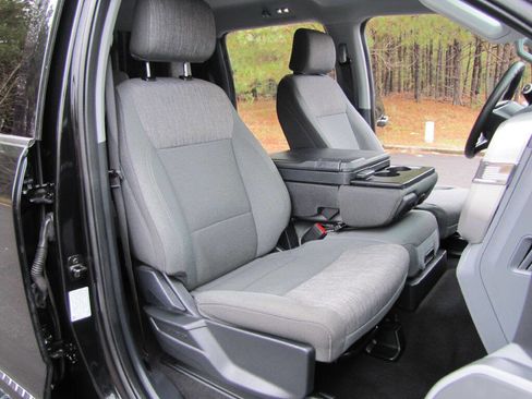 Used 2024 Ford F250 XLT image 23