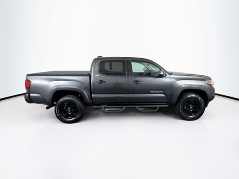 Certified 2022 Toyota Tacoma SR5 image 5