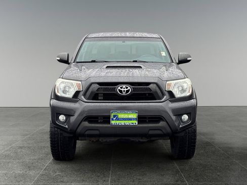 Used 2014 Toyota Tacoma PreRunner image 3