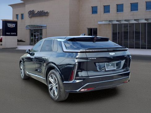 Certified 2024 Cadillac Lyriq Luxury w/ LPO, Floor Liner Package AWD/4WD image 6