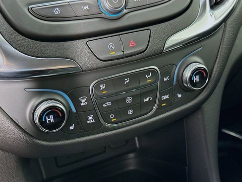 Used 2024 Chevrolet Equinox LT image 21