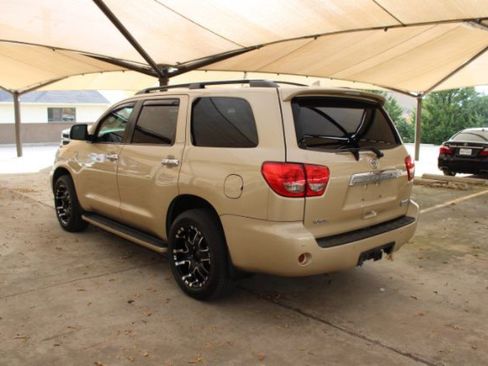 Used 2010 Toyota Sequoia Limited image 5