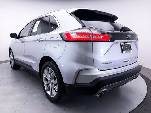 Used 2019 Ford Edge Titanium FWD image 13