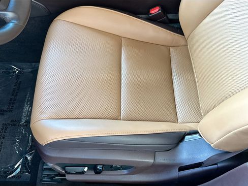 Used 2020 Lexus ES 300h w/ Premium Package FWD image 19