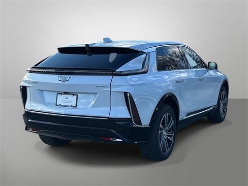 New 2026 Cadillac Lyriq Luxury image 14