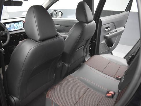 New 2026 Nissan Kicks SR w/ Illumination Package image 15