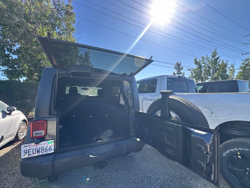 Used 2018 Jeep Wrangler Unlimited Sport S AWD/4WD image 12