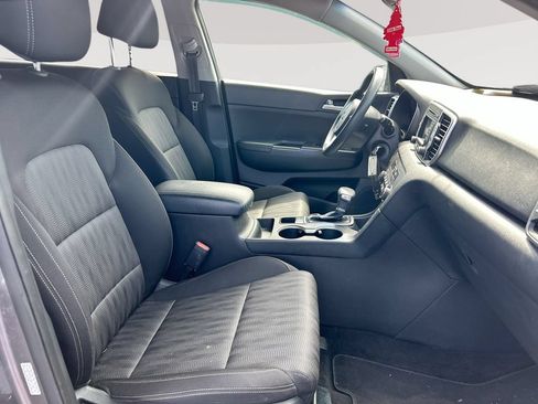 Used 2017 Kia Sportage LX FWD image 26
