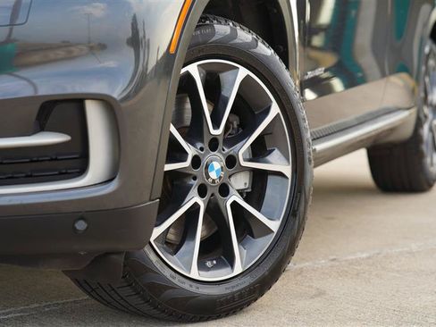Used 2015 BMW X5 xDrive50i AWD/4WD image 17