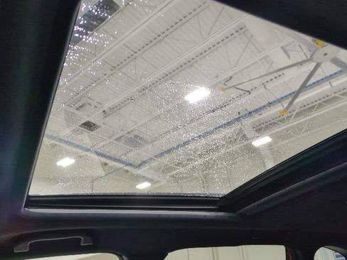 Certified 2025 Subaru Forester Premium image 17