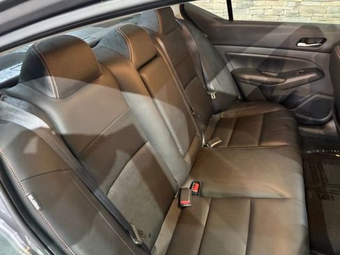 Used 2021 Nissan Altima 2.0 SR FWD image 4