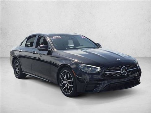Used 2022 Mercedes-Benz E 450 4MATIC Sedan image 3