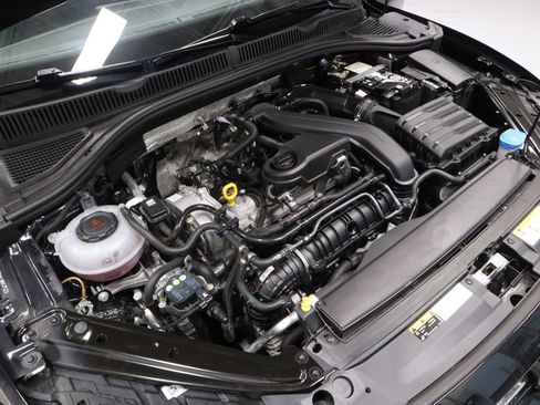 Used 2025 Volkswagen Jetta Sport FWD image 34