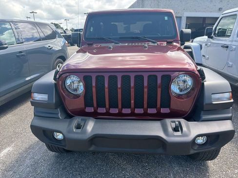 Used 2021 Jeep Wrangler Sport S image 2