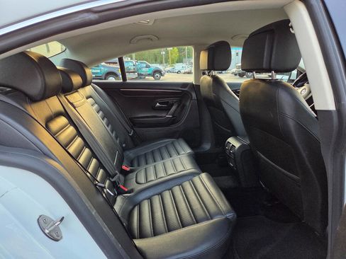 Used 2017 Volkswagen CC Sport image 18