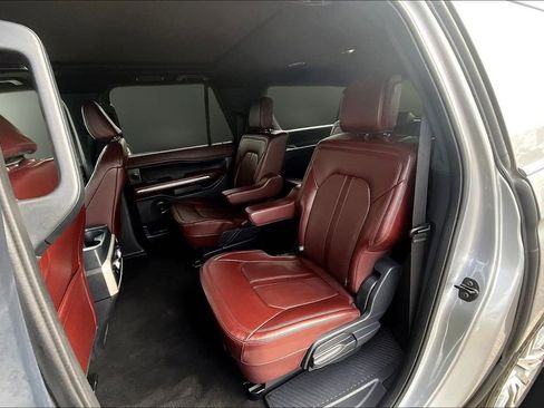 Used 2024 Ford Expedition Max Limited AWD/4WD image 23