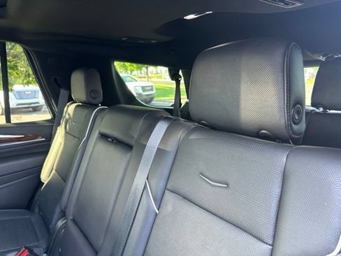Used 2021 Cadillac Escalade Premium Luxury w/ Driver Assist Tech Package AWD/4WD image 16