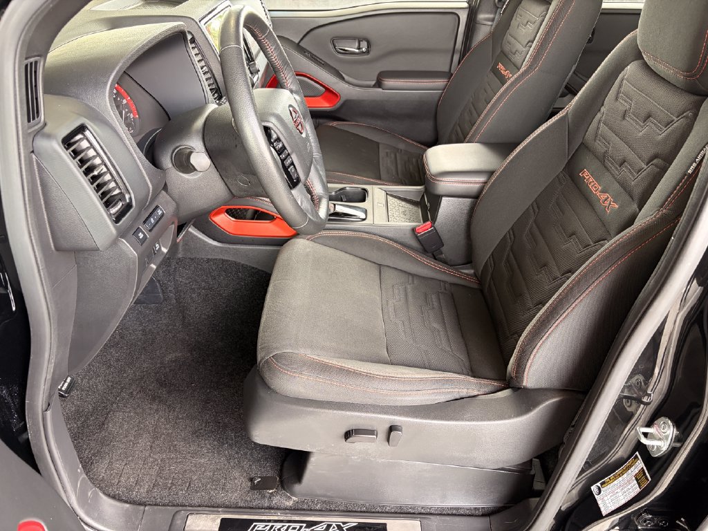 Used 2023 Nissan Frontier PRO-4X w/ Pro Convenience Package AWD/4WD image 10