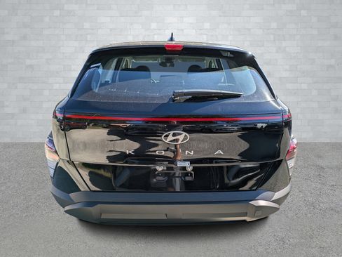 New 2026 Hyundai Kona SE image 6