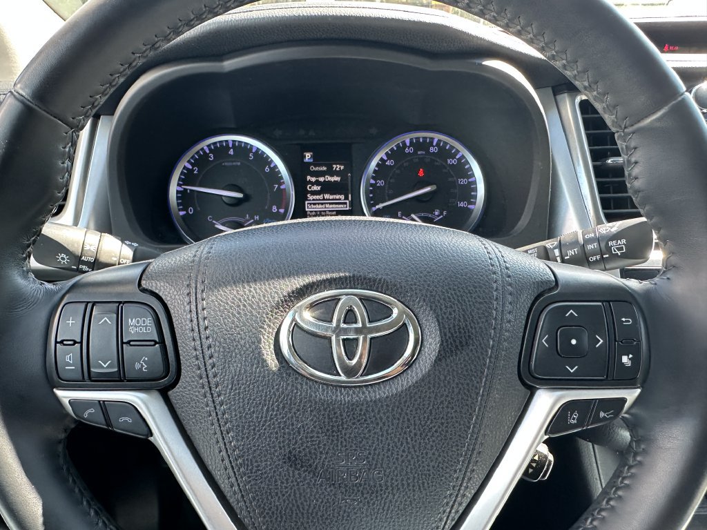 Used 2019 Toyota Highlander XLE FWD image 20