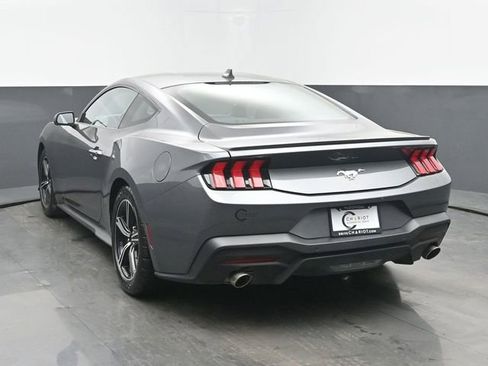 Used 2024 Ford Mustang Premium image 4