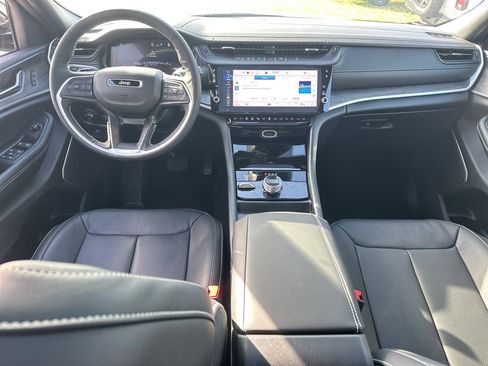 New 2026 Jeep Grand Cherokee Limited Reserve image 17