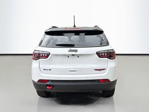 New 2026 Jeep Compass Trailhawk w/ Sun, Sound & Navigation Group AWD/4WD image 7