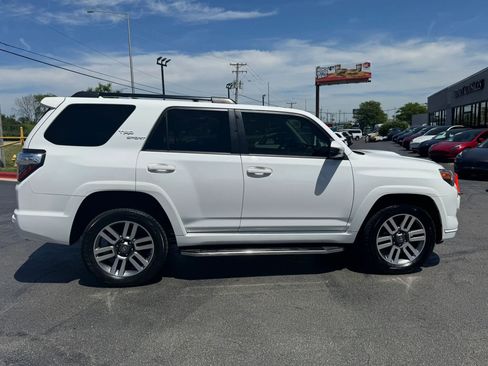 Used 2022 Toyota 4Runner TRD Sport AWD/4WD image 42