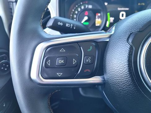 Used 2024 Jeep Wrangler Unlimited Sahara AWD/4WD image 29