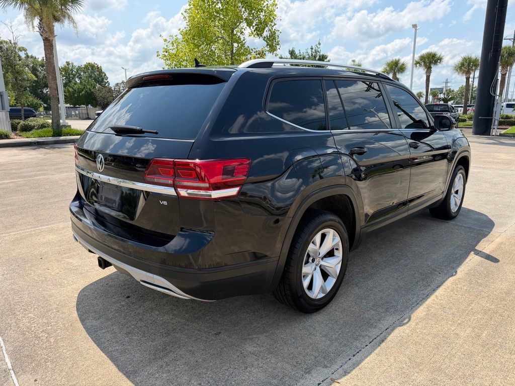 Used 2019 Volkswagen Atlas SE w/ Towing Package FWD image 4