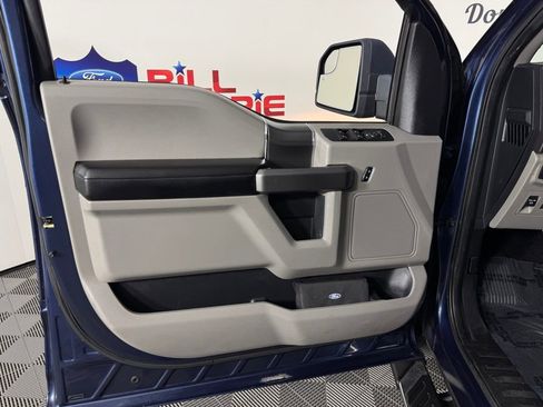 Used 2015 Ford F150 XLT w/ Equipment Group 302A Luxury image 12