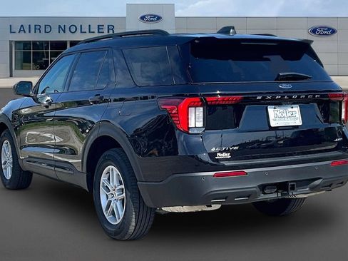 New 2026 Ford Explorer Active AWD/4WD image 3